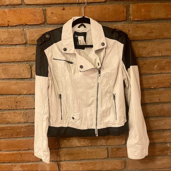 Aeropostale Jackets & Blazers - NWT Black & White MOTO jacket